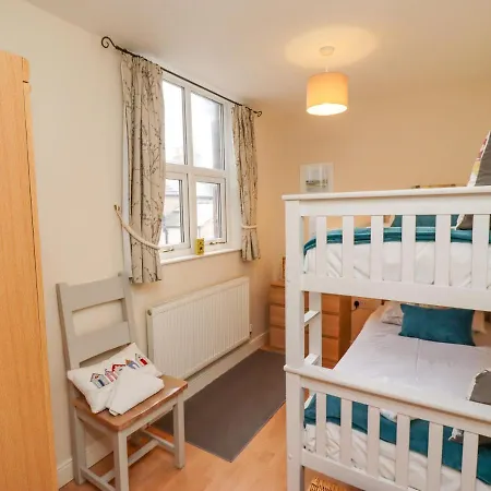 아파트 White Horses